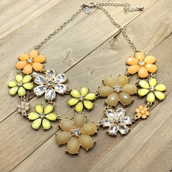 Charming Charlie Statement Necklace Multi Color Flowers Rhinestone Sparkle - Picture 2 of 3